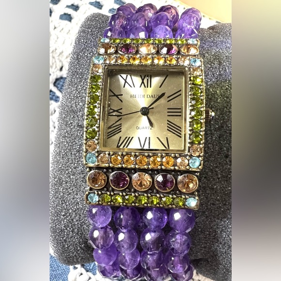 Vintage Heidi Daus watch - Swarovski Crystals, works ready to wear, EUC - Picture 3 of 10